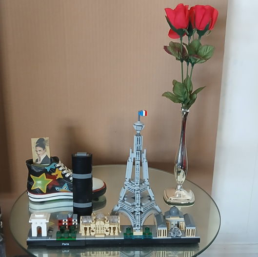 Pop art table