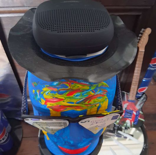 Pop art sculpture